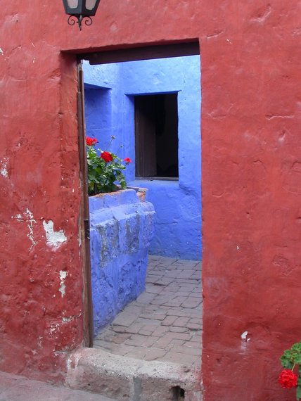 Arequipa, monastery Santa Catalina, buildings of the red district