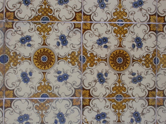 Iquitos, old tiles