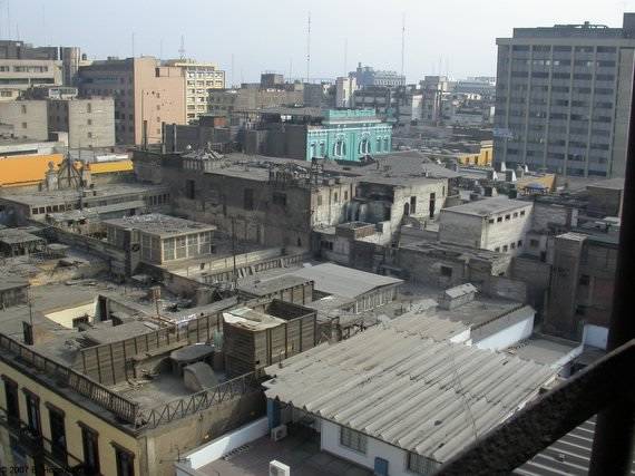 View over the roofs of Lima (city centre), this constructions are only possible because Lima practically gets no rain, the coloured buildings in the background are in the Jirón de la Unión