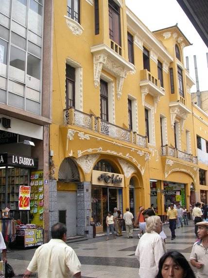 Colourful house in the Jirón de la Unión