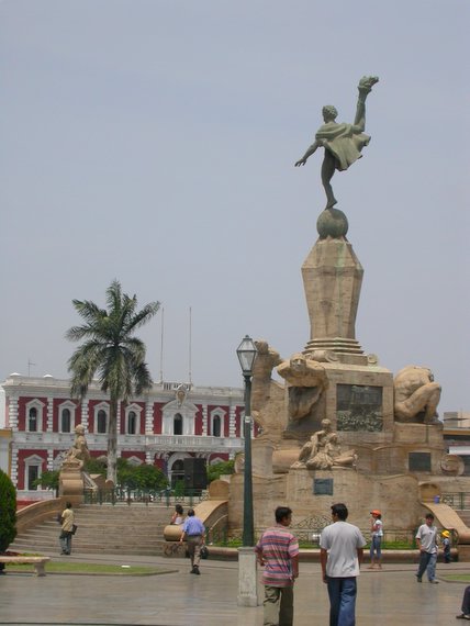 Trujillo, Plaza Major